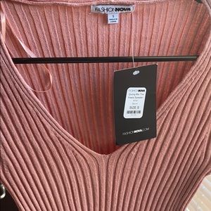 Fashion nova Giving me the Feels sweater